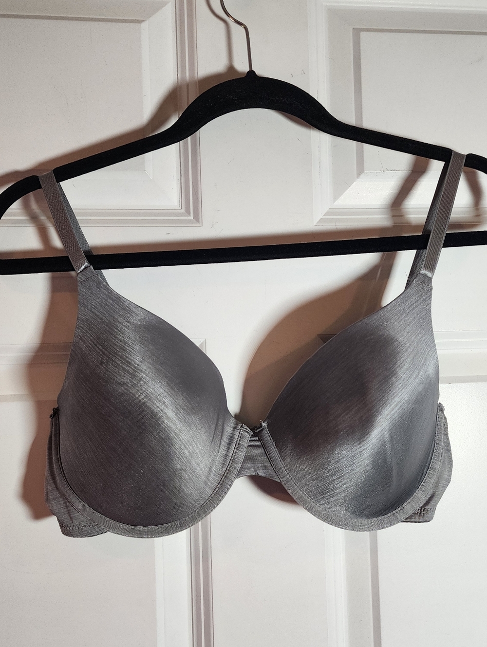Secret Treasures Gray/ Silver Women's T-Shirt Bra Underwire 38C